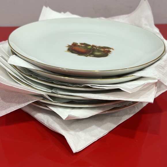 Vintage fruit plates set of 6 , made in Japan , 3 different pictures. - Picture 7 of 7